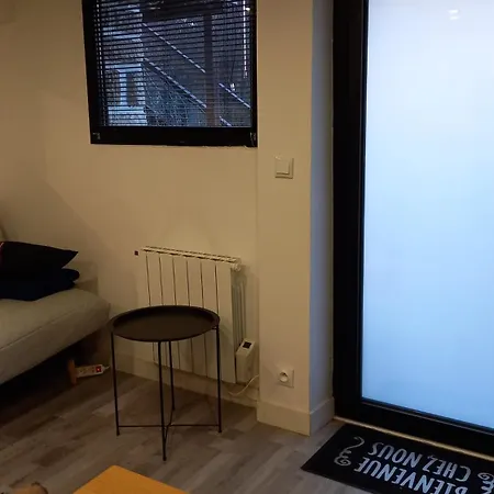 Appartement Individuel En Maison *